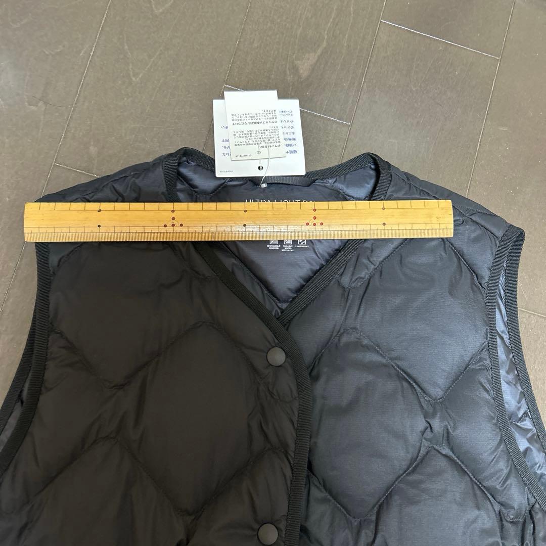 新品未使用タグ付き 美品 ユニクロ ウルトラライトダウンベスト 袋付きSサイズ