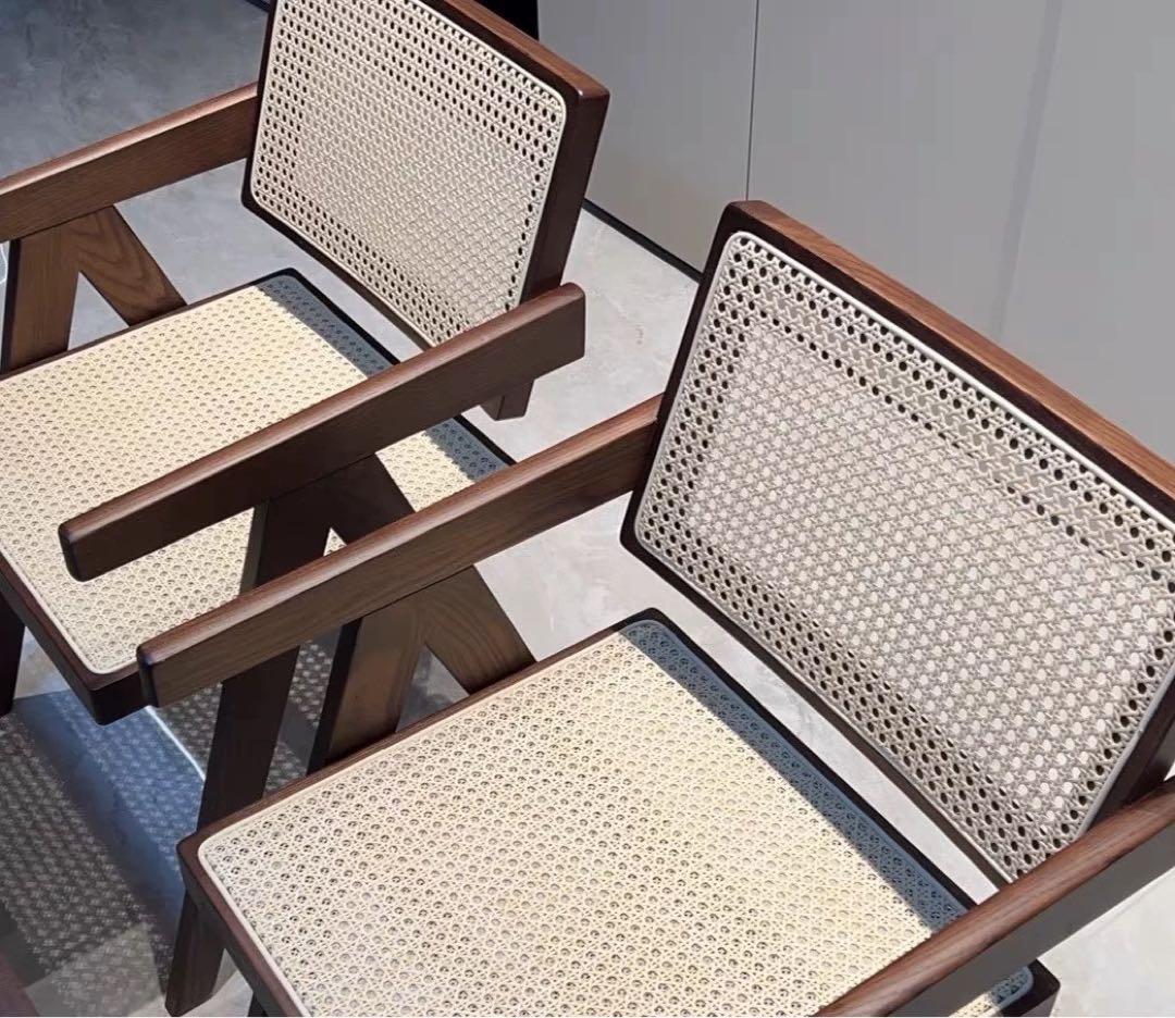 【未使用】ピエールジャンヌレ　アームチェア　ウォルナット