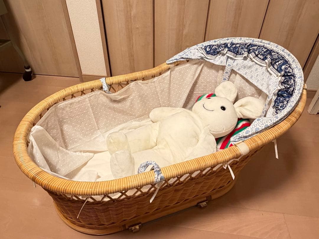 Emi　②東京乳母車プスプス籐籠本体部分