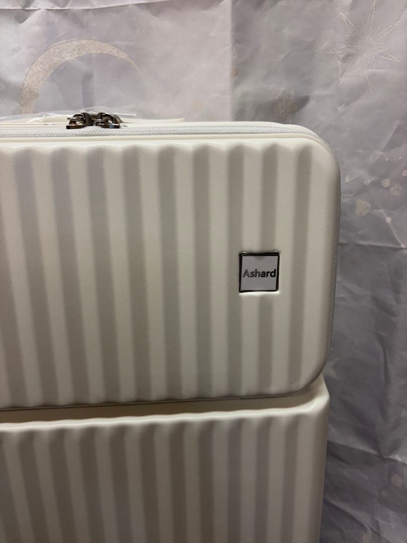 Ashard キャリーケース スーツケース Mサイズ ホワイト