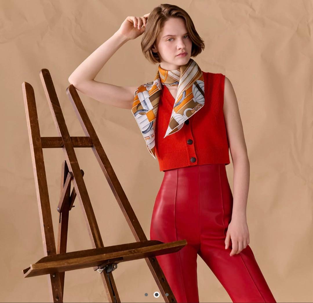 値下げ交渉◎ HERMES エルメス カレ 90 銀細工の花 スカーフ