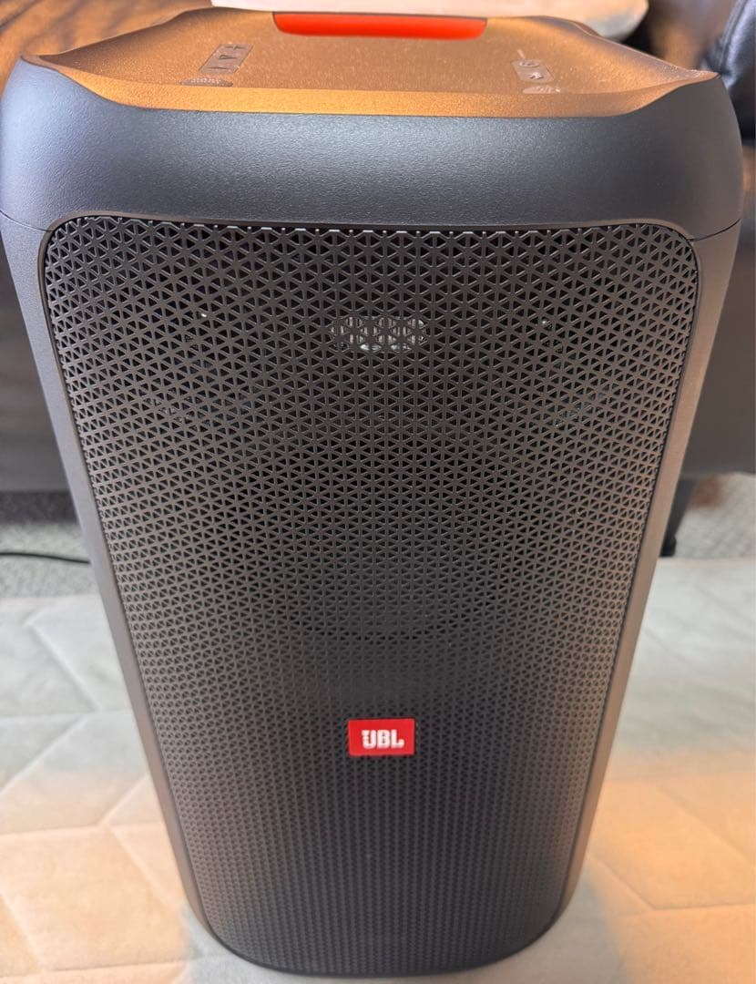 ￼JBL PARTYBOX100 Bluetooth speaker