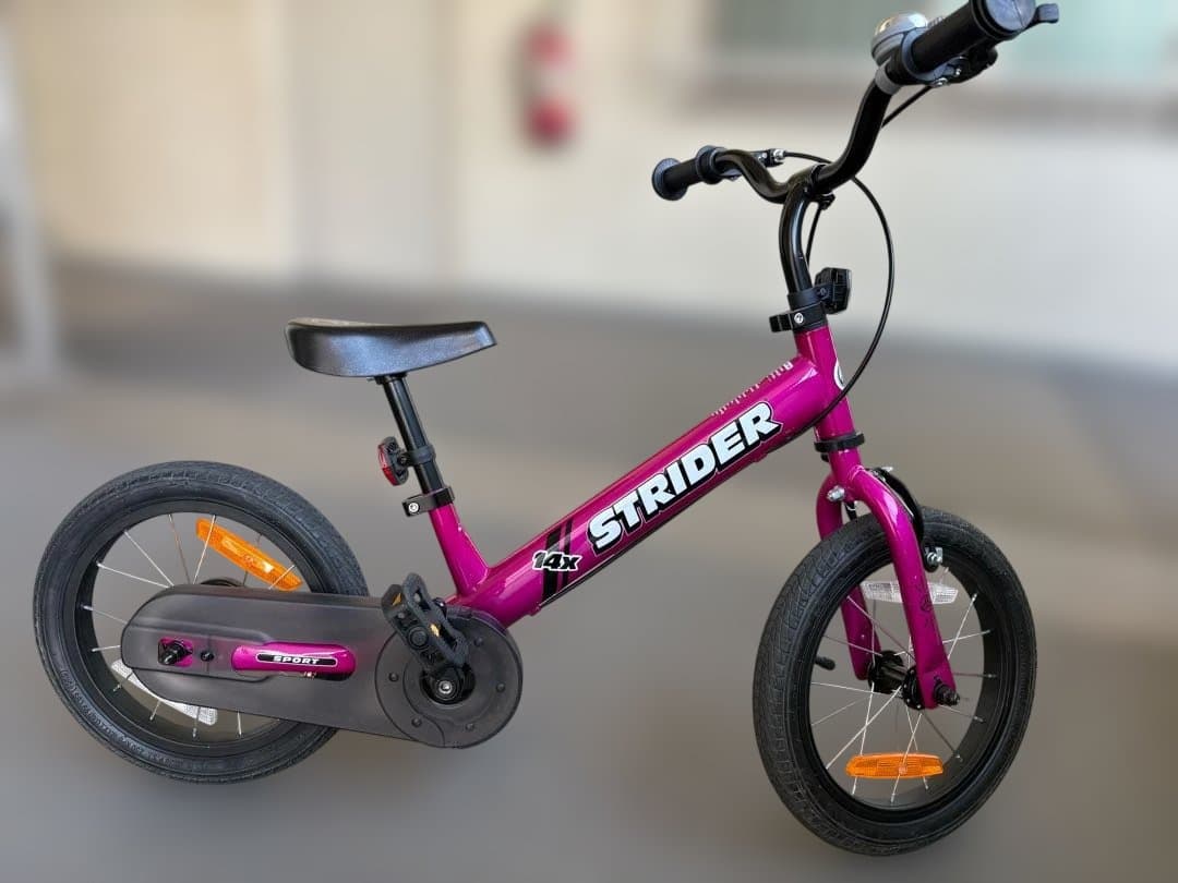 たのメル便【美品】STRIDER14xストライダー フューシャピンク スタンド付