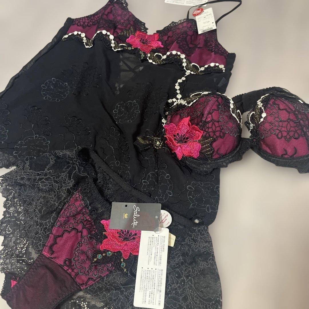 Salute花柄刺繍ブラジャーショーツキャミセット70D