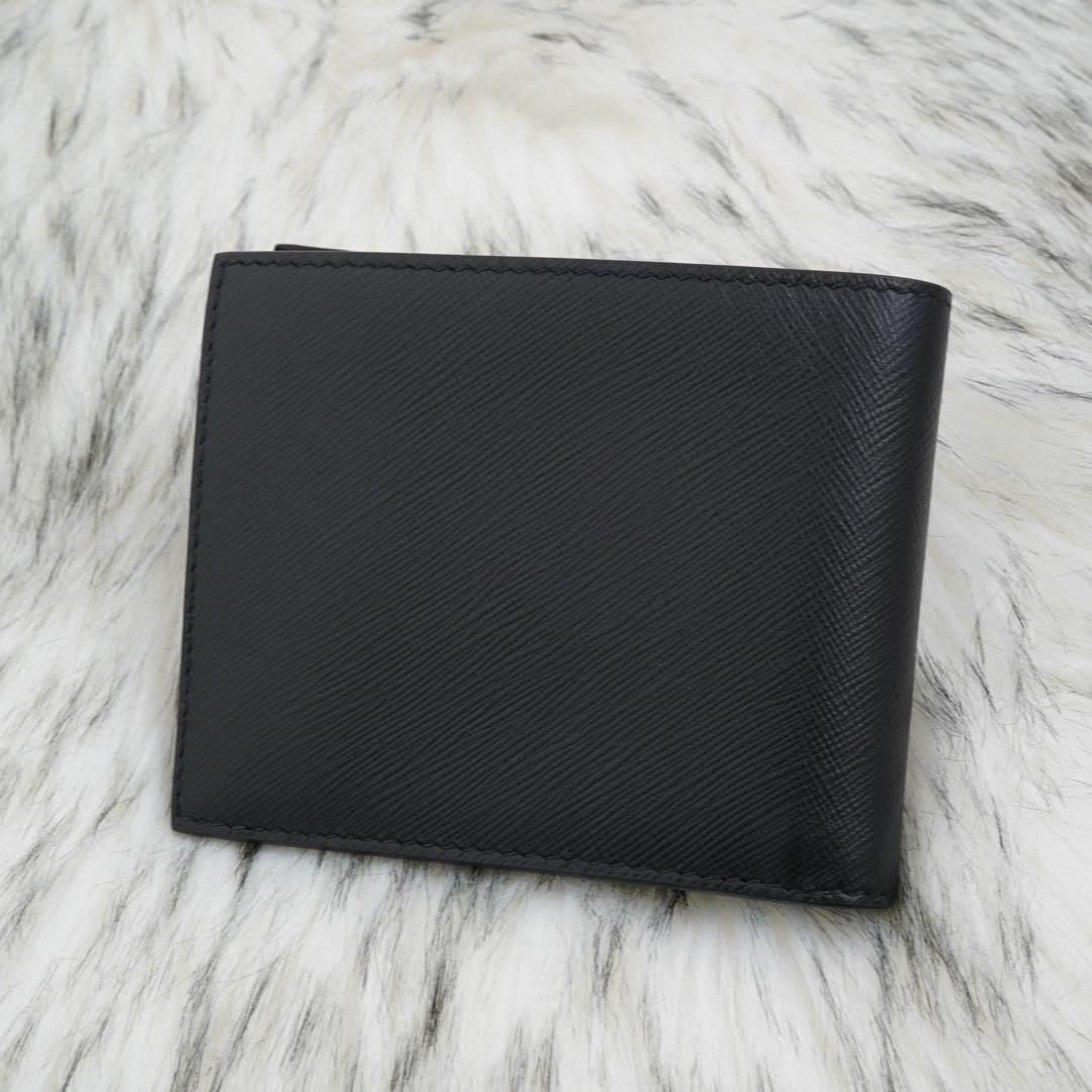 新品未使用品　jimmy choo ジミーチュウ　二つ折り財布　レザー　ブラック
