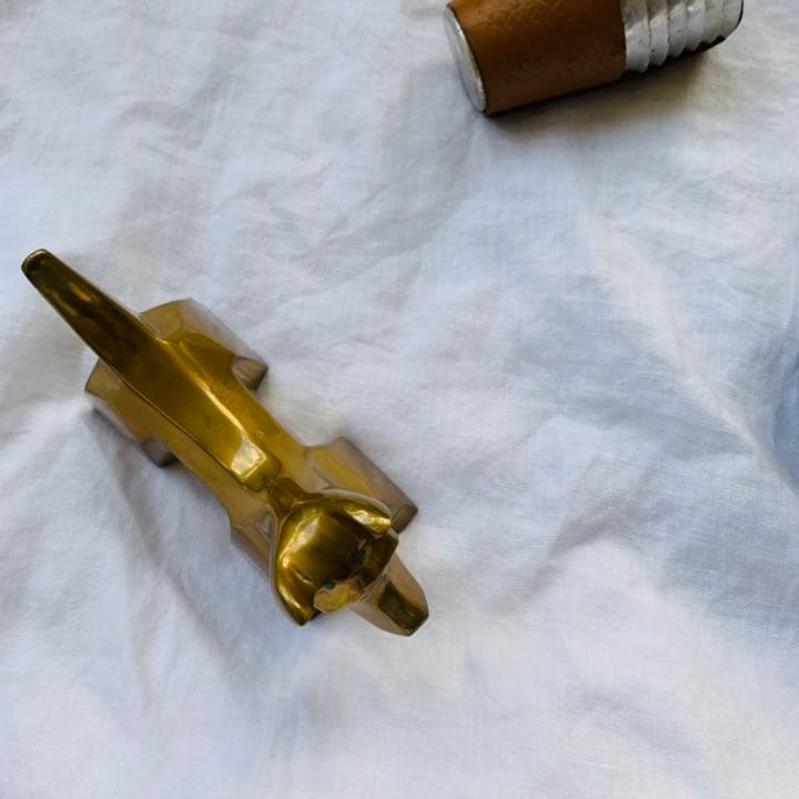 犬の置物