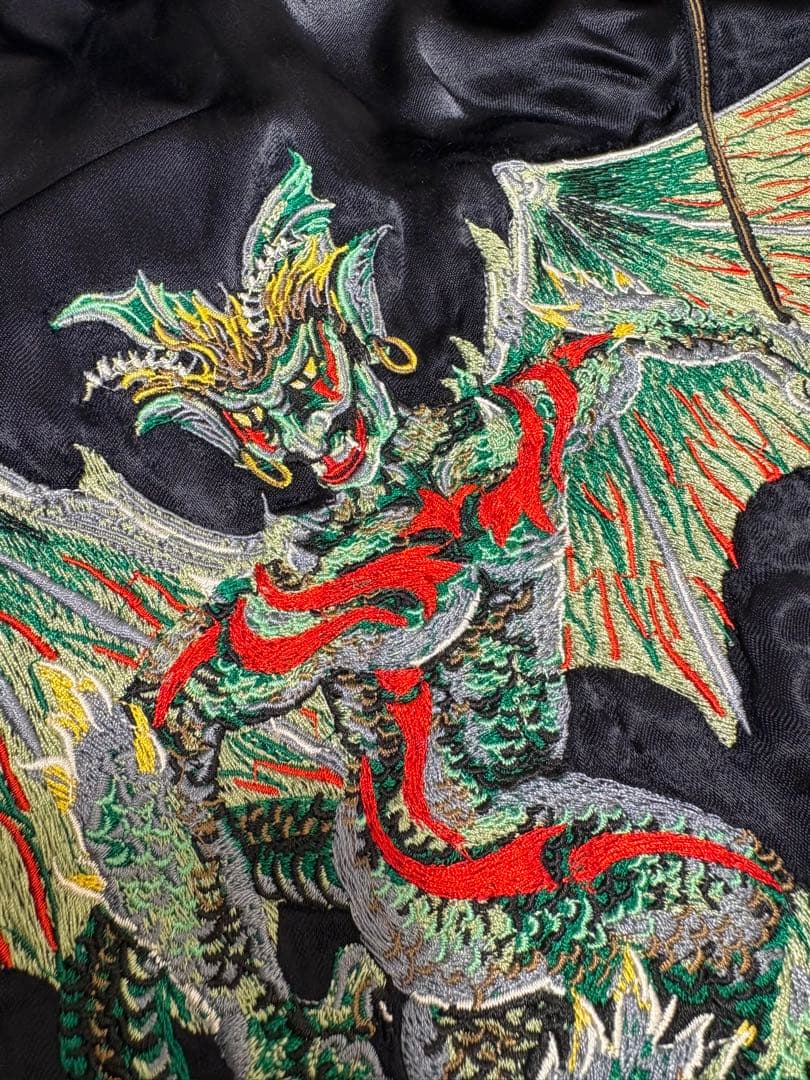 ドゥニーム　shins期のスカジャン