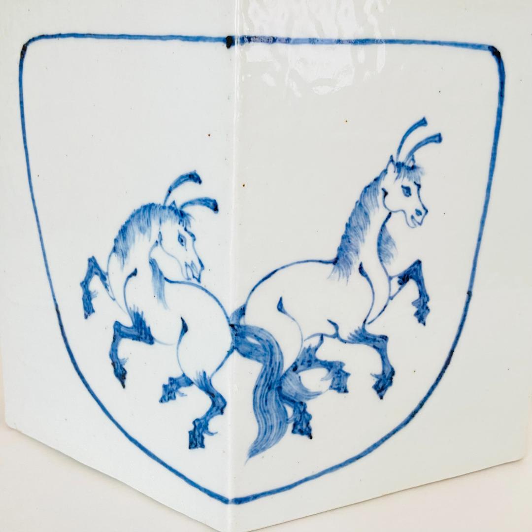 菱馬水指 染付　景徳鎮窯 王懐英　共箱入　茶道具　茶器　陶芸　伝統工芸品