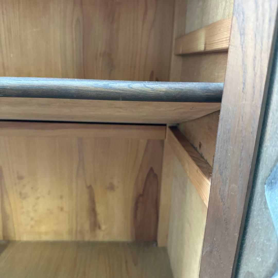 更にお値下げ❣️ヴィンテージとっても素敵な書棚ガラス棚食器棚に！