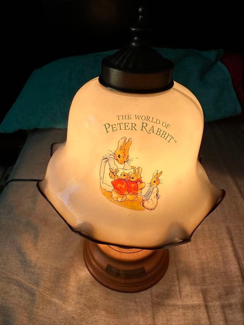 Peter rabbit スタンドランプ