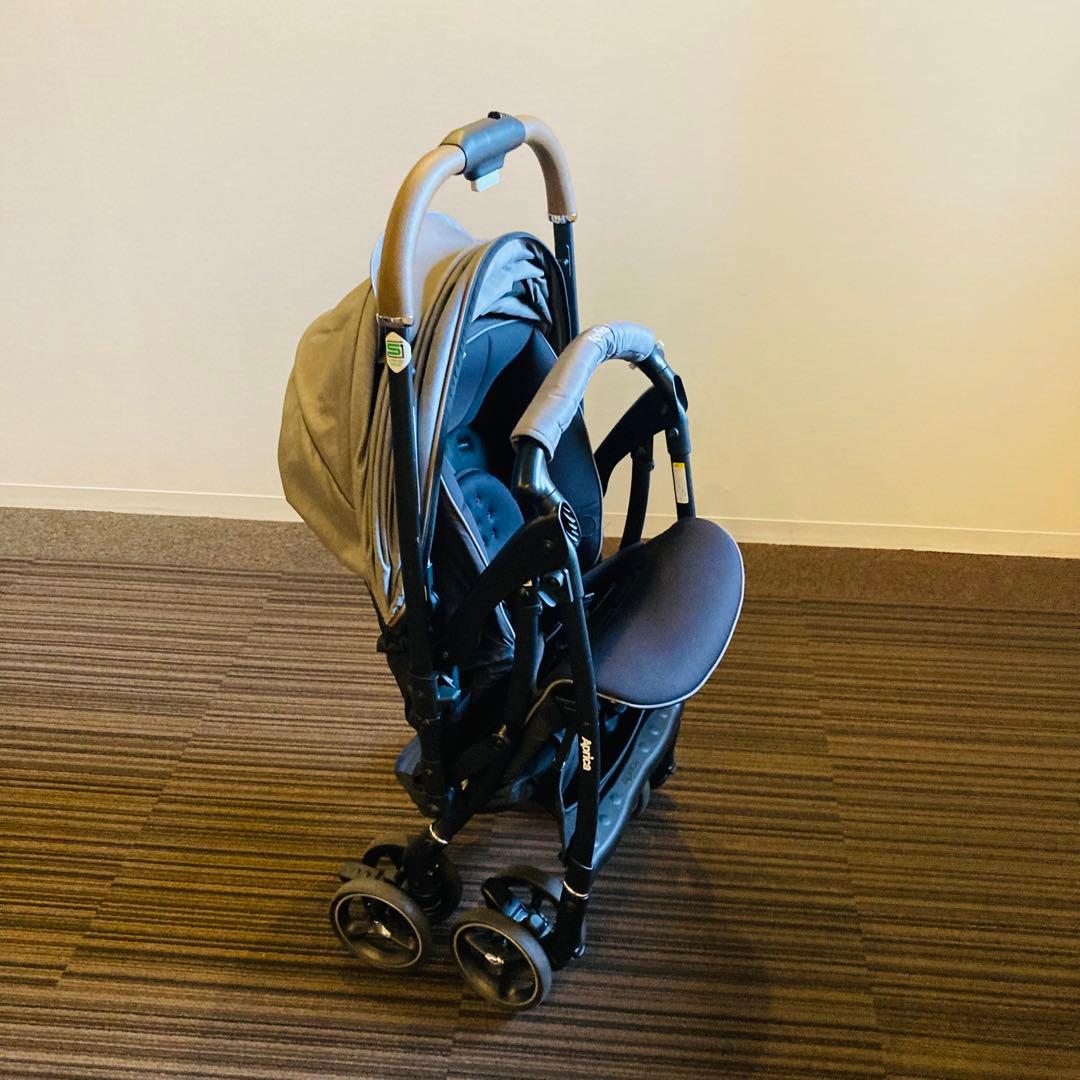 アップリカラクーナクッションフリー Aprica ベビーカー美品2023年モデル