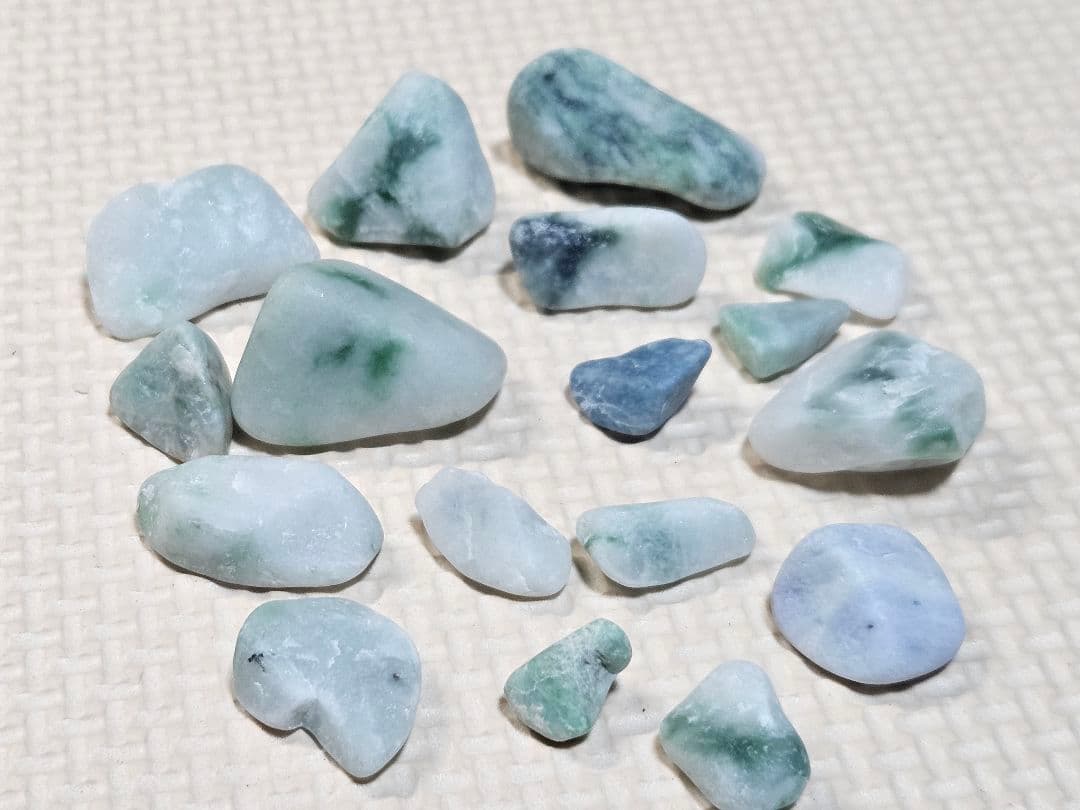 糸魚川翡翠 小粒 まとめ売りセット 約74ｇ