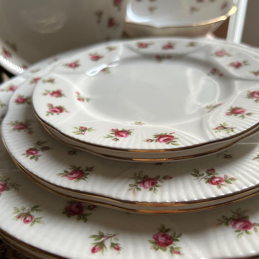 希少♡英国製 Rosalie可憐な花びら皿のフルセット8枚
