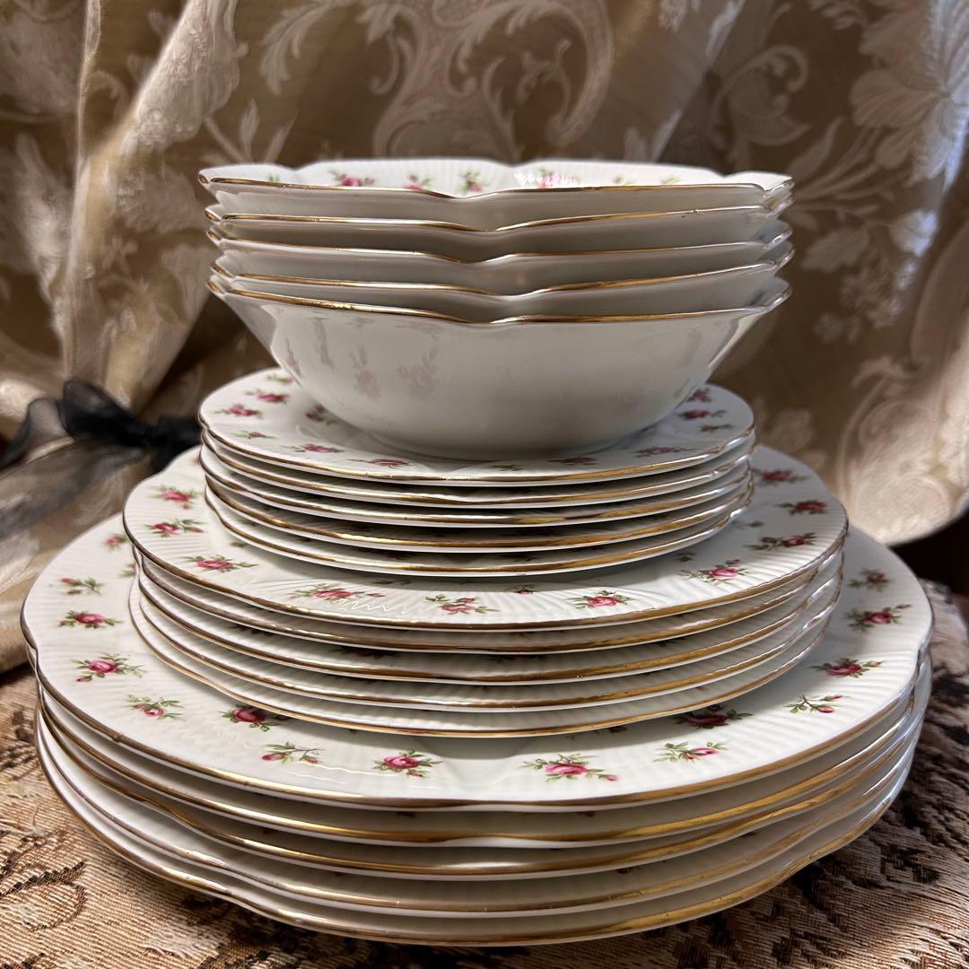 希少♡英国製 Rosalie可憐な花びら皿のフルセット8枚