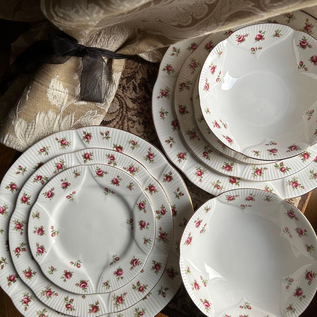 希少♡英国製 Rosalie可憐な花びら皿のフルセット8枚