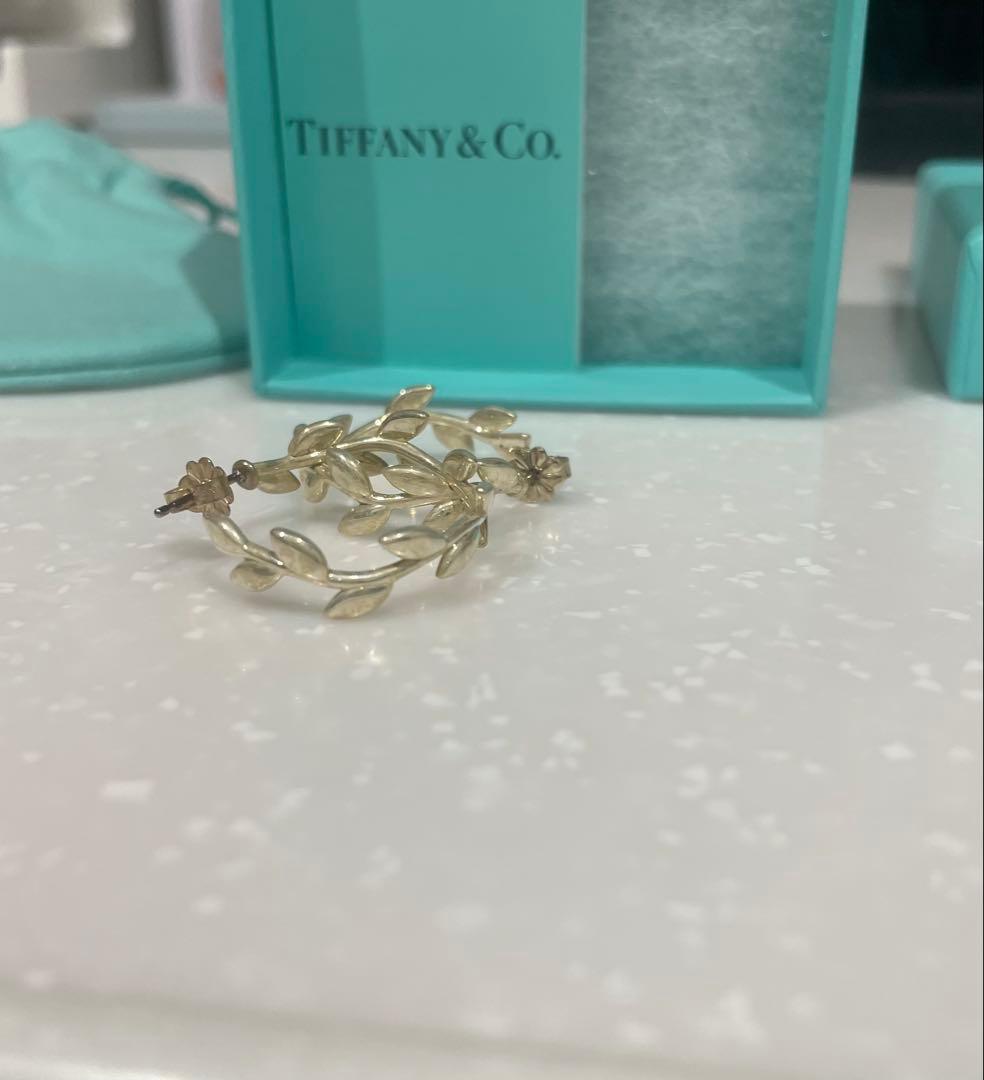 TIFFANY &CO オリーブ リーフ フープ ピアス