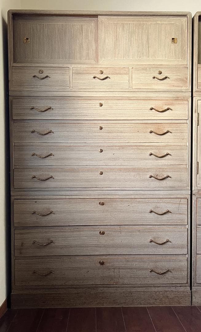 ☆総桐箪笥 ☆飾り金具☆和箪笥 ☆整理タンス ☆ビンテージ品 　✩送料込み