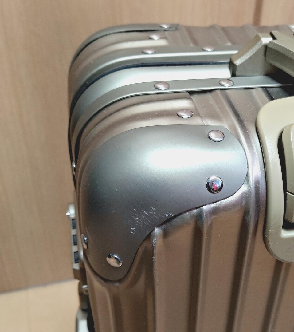 RIMOWA TOPAS TITANIUM 32L 90152 チタニウム 4輪
