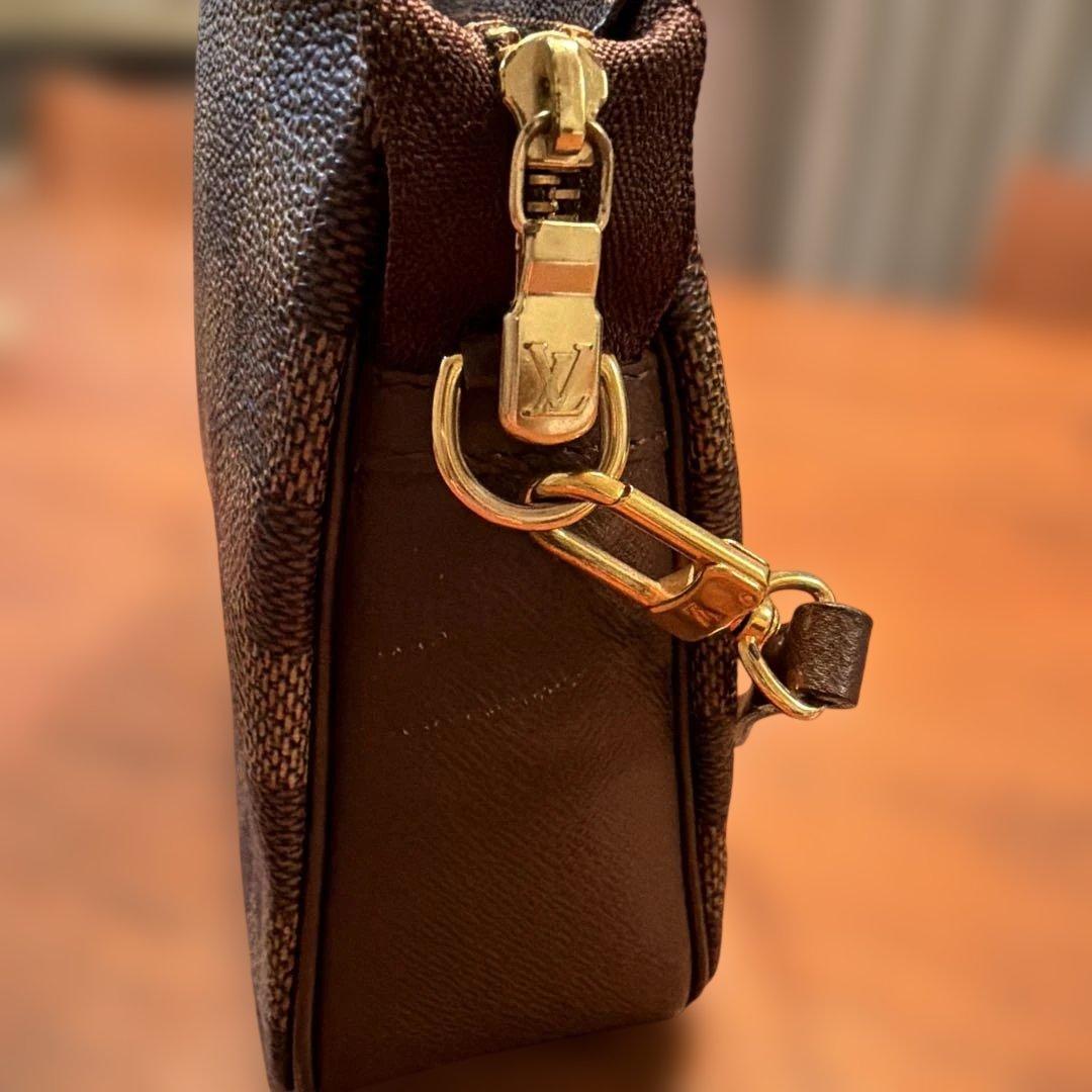 ルイヴィトン　ダミエ　ポーチ