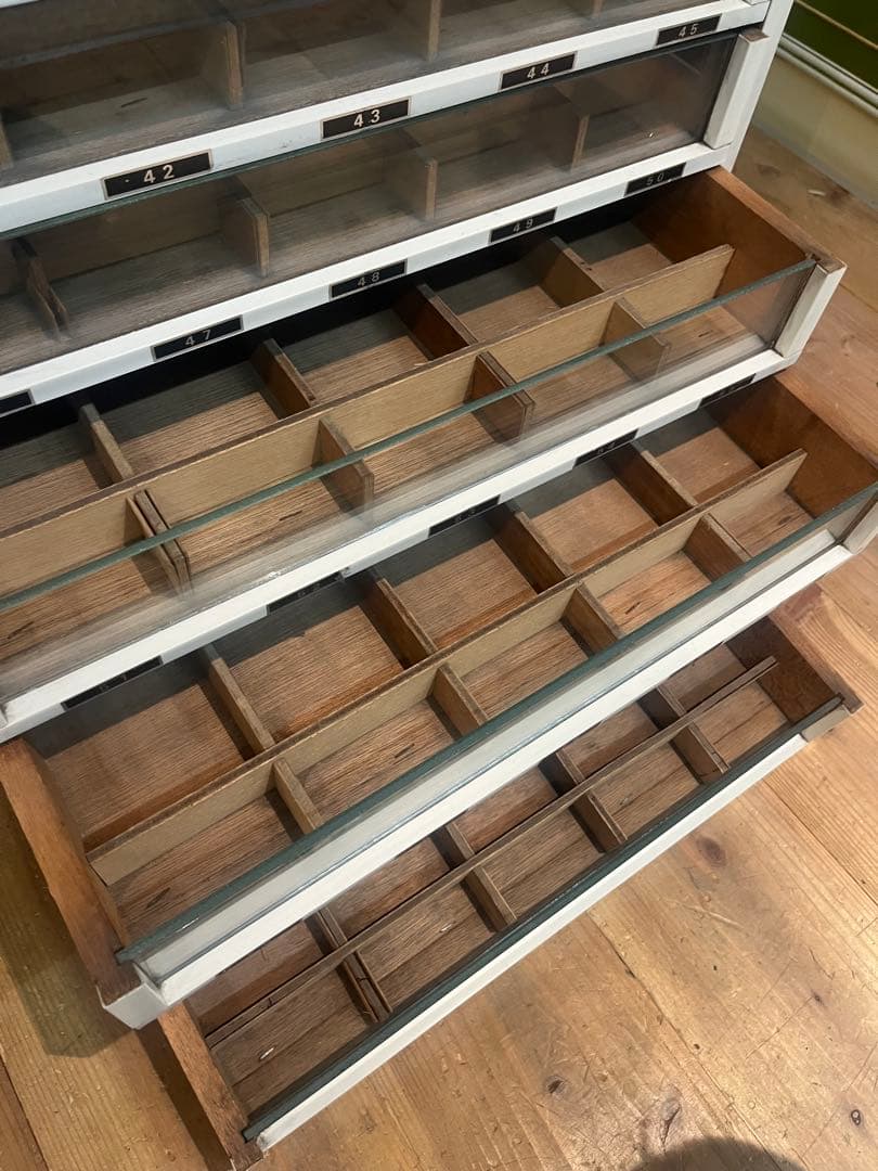 ミシン糸ケース 什器 収納棚 昭和レトロ インテリア アンティーク 棚 当時物