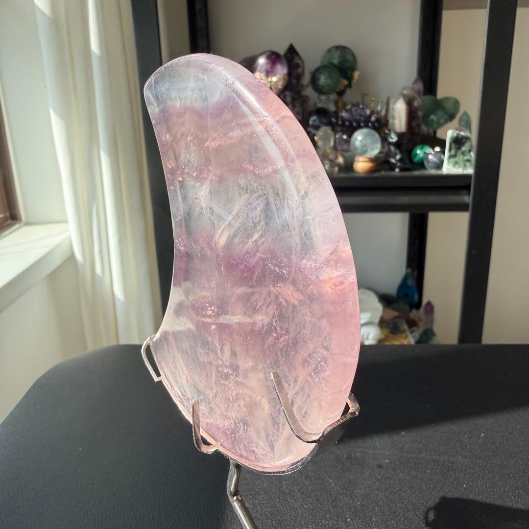 【sato】天然石フローライトの月　置物　台座付きNO.021304