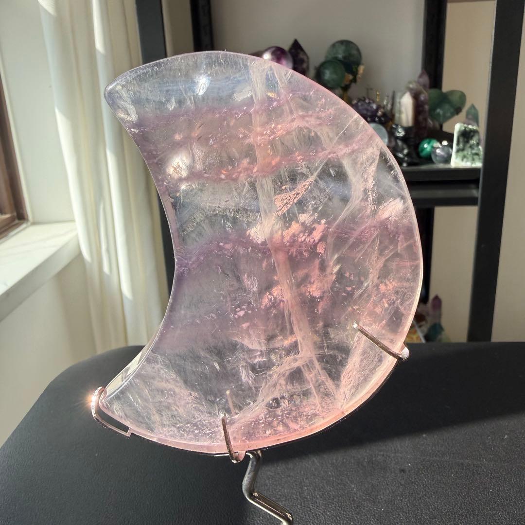 【sato】天然石フローライトの月　置物　台座付きNO.021304