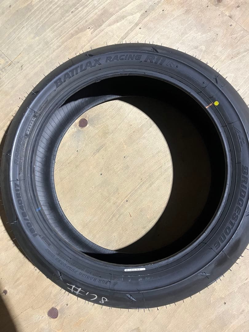 『新品』　BATTLAX RACING R11 【180/640R17 TL】