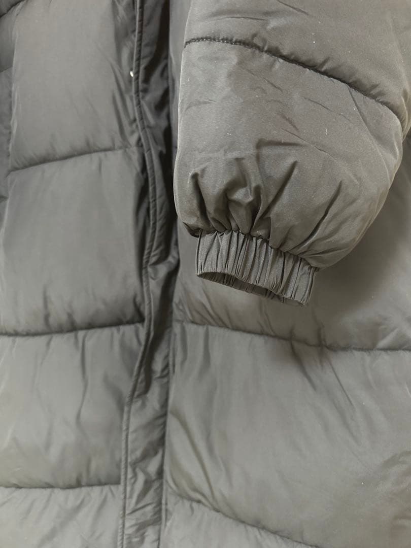 【値下げ中】ロングダウン　ベンチコート　FILA ブラック