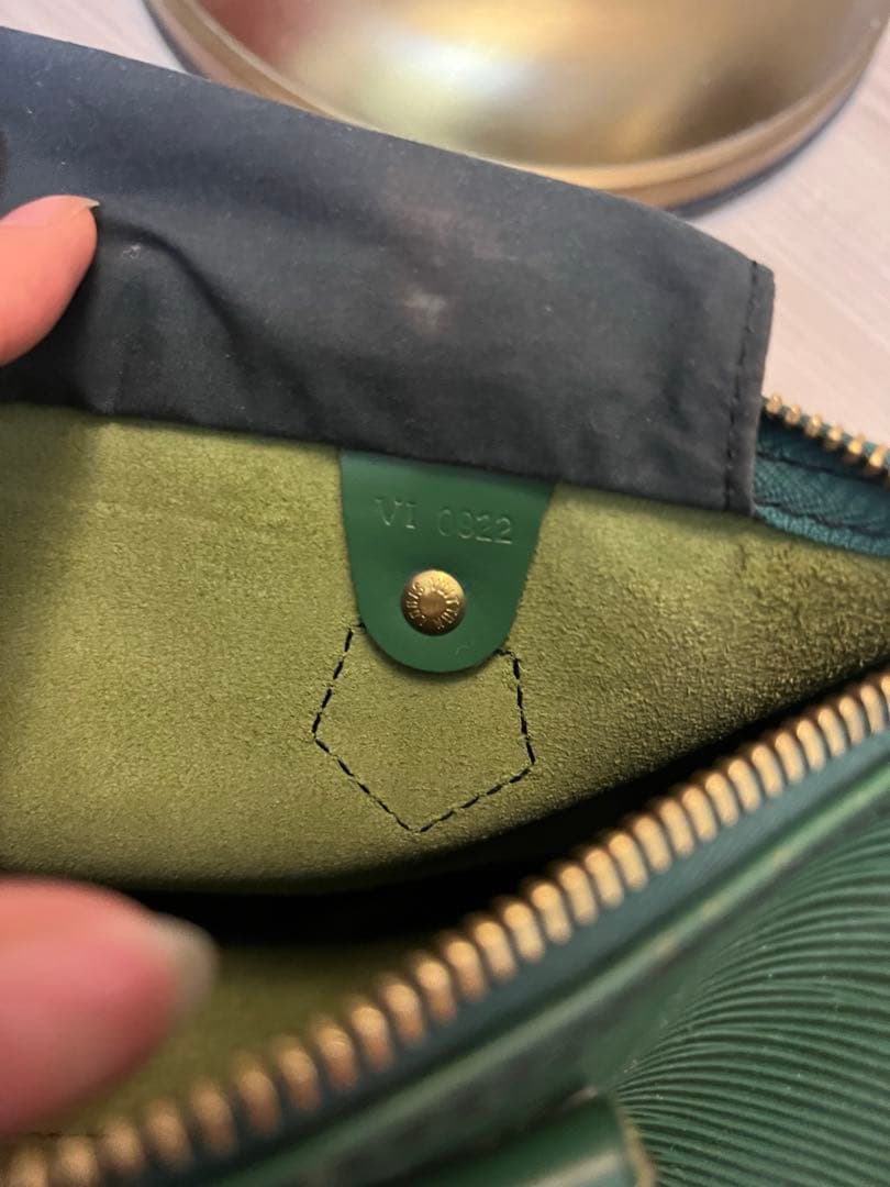 ルイヴィトン エピ　スピーディ　25センチ