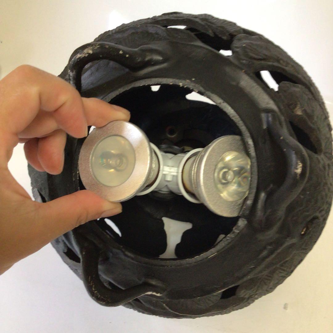 松透丸形吊灯篭 アンティーク ライ トランプ 丸形　鋳鉄製透かし彫りランプ