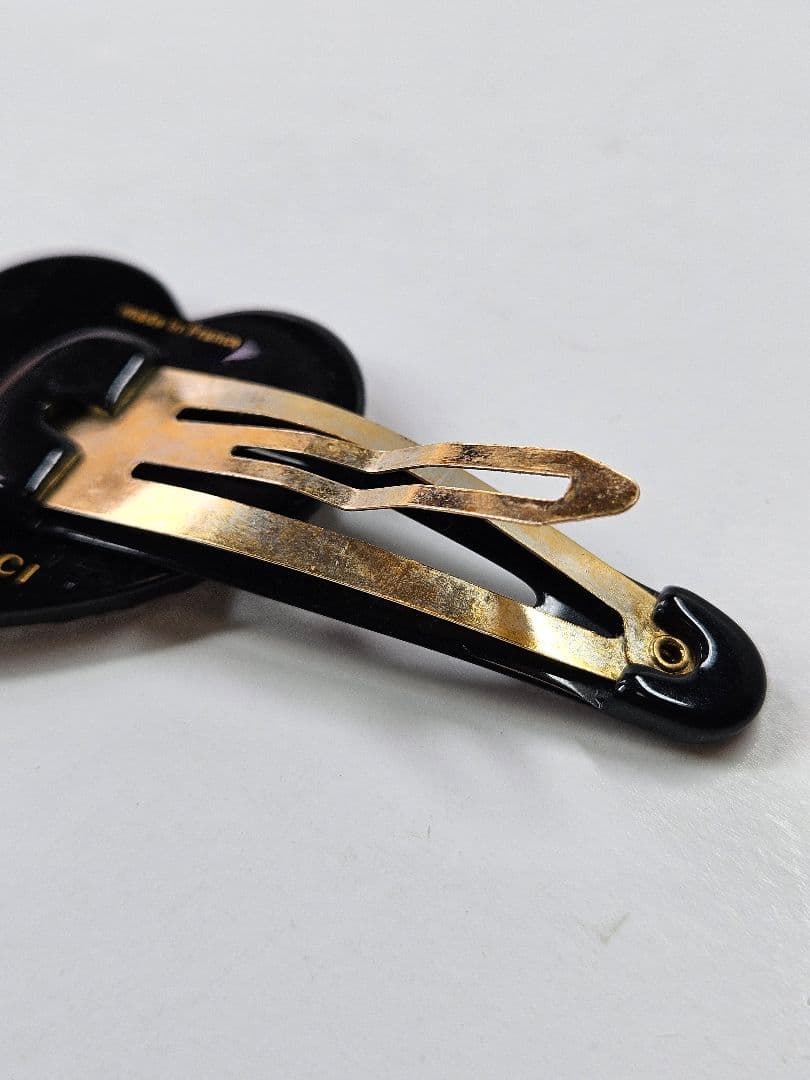 グッチ ハート型 ヘアピン