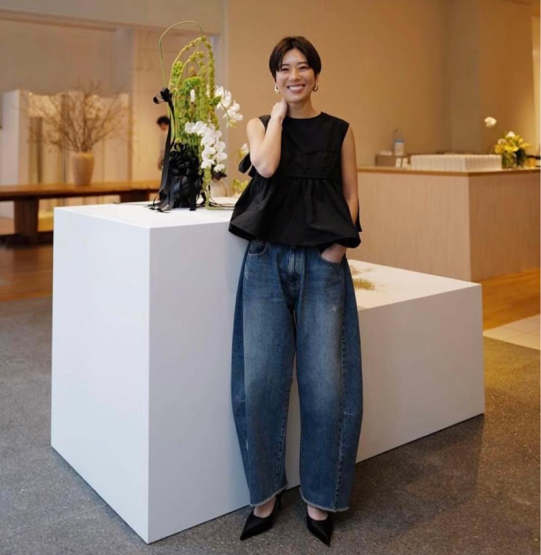 machatt カーブデニム　新品　デニム　36