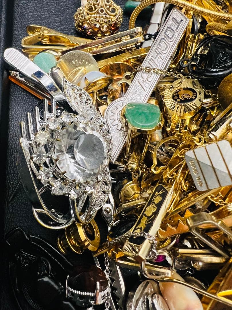 【生前整理　遺品整理】指輪　ブローチ　ネクタイピン　カフス　他　アクセサリー