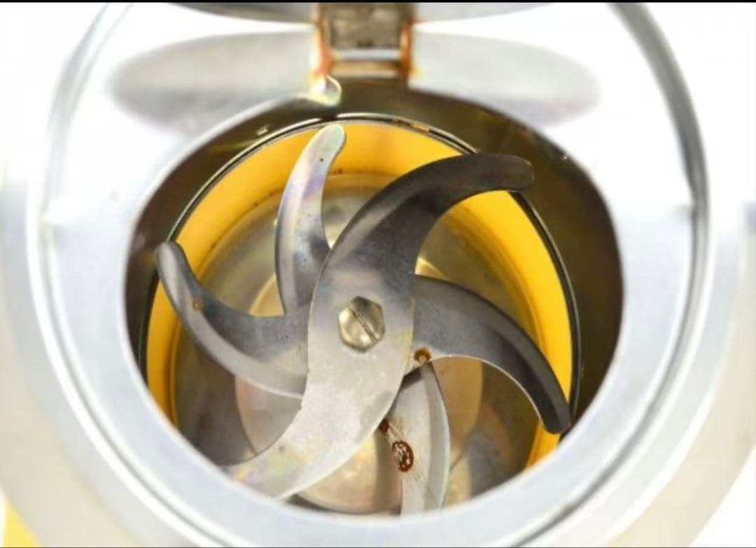 ￼￼業務用フードカッター