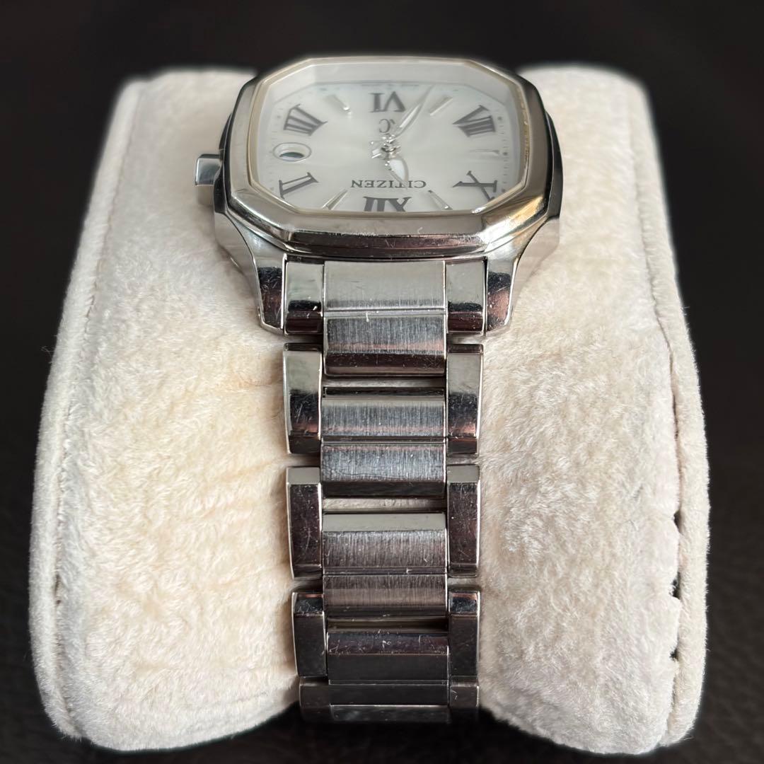 美品 シチズン クロスシー xC 電波ソーラー シルバー レディース