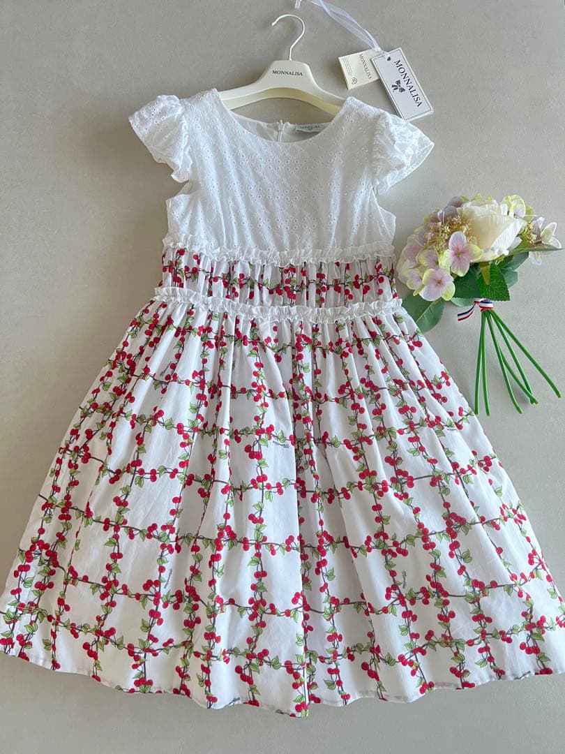 【新品未使用】MONNALISA♡ワンピース♡140cm〜150cm