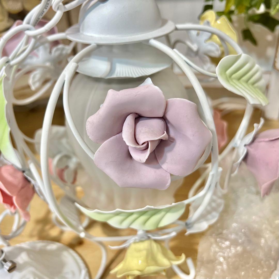 ホワイトアイアンペンダントライト/花の装飾/調光調色電球付き