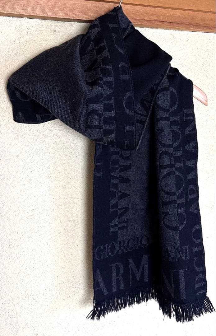 美品✨ジョルジオアルマーニ ウールマフラー フリンジ ロゴ ジャガード 黒