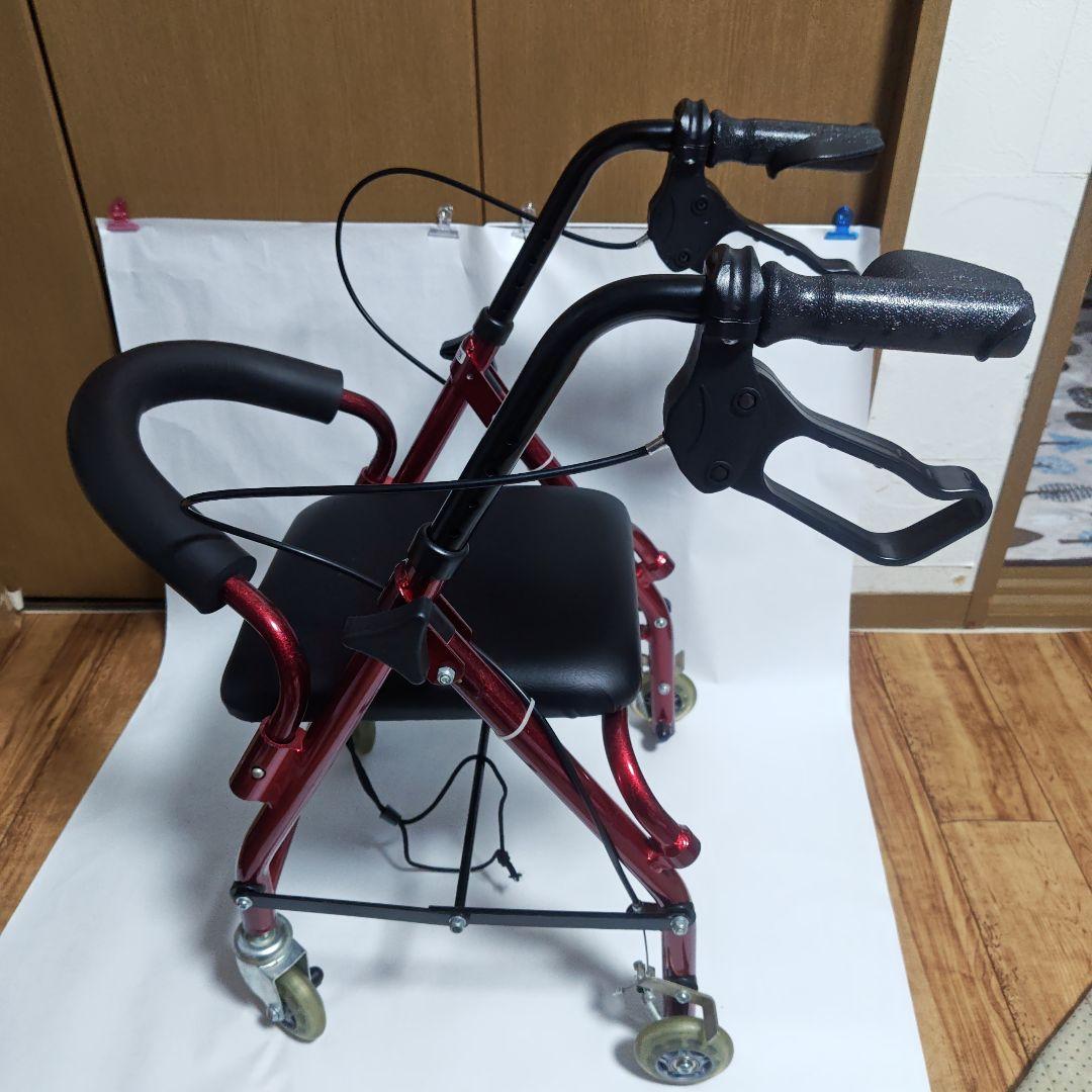 赤いシルバーカー 金属フレーム