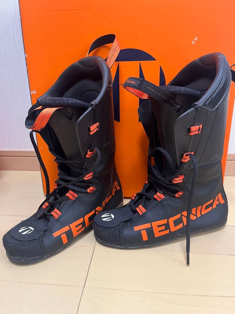 TECNICA スキー　ブーツインナー　新品　ブラック