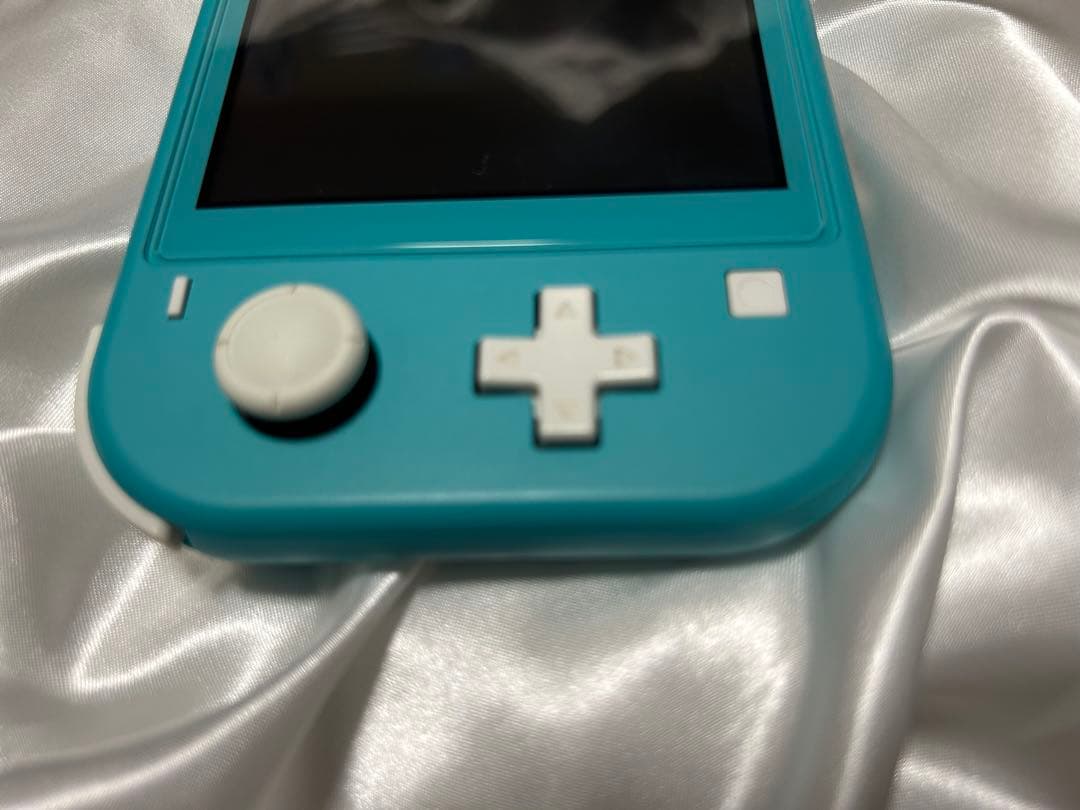 ね*︎様 Nintendo Switch Lite ターコイズ 本体 充電スタン