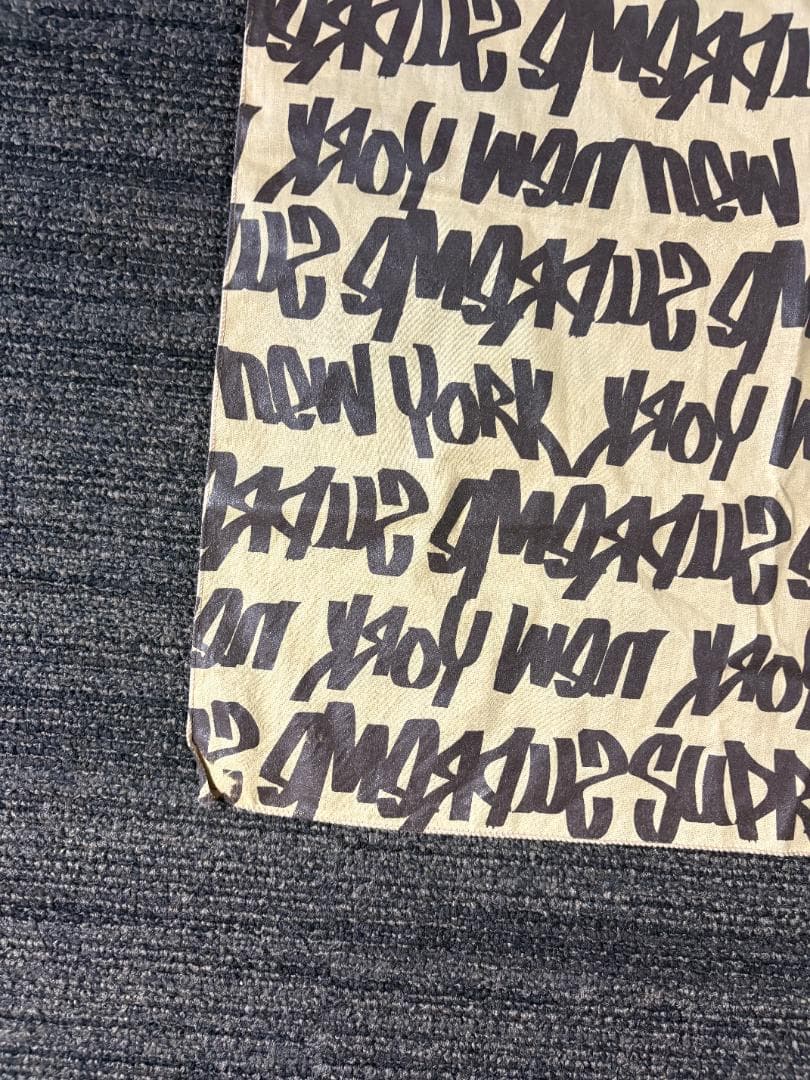 Supreme Graffiti Bandana グラフィティー　バンダナ