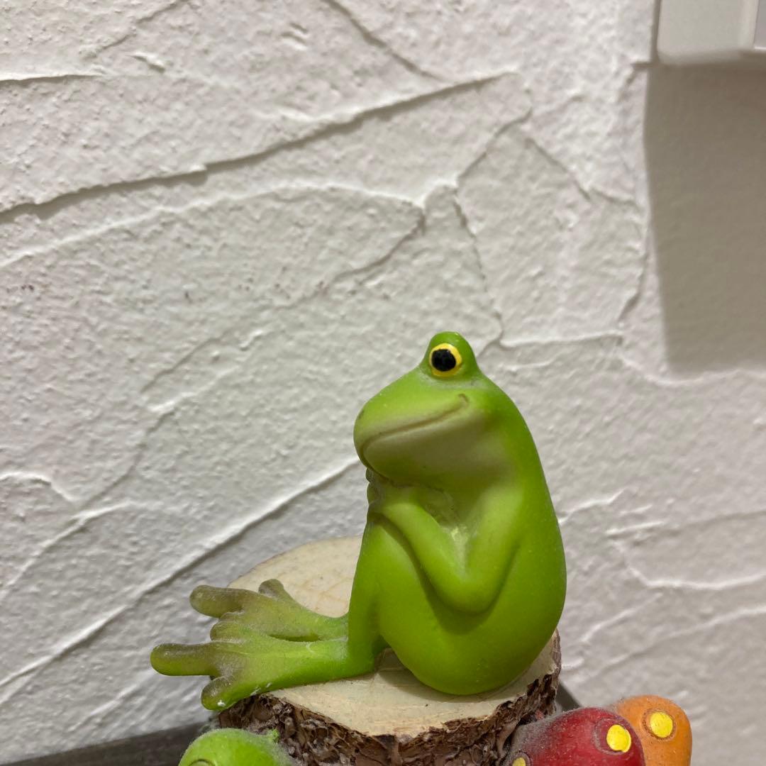 可愛いカエルです