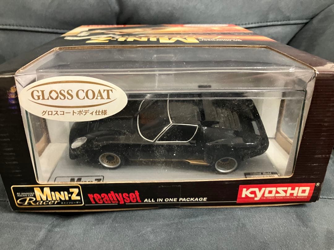 京商　ミニッツ　ランボルギーニ　イオタ　SRV ブラック　レディセット