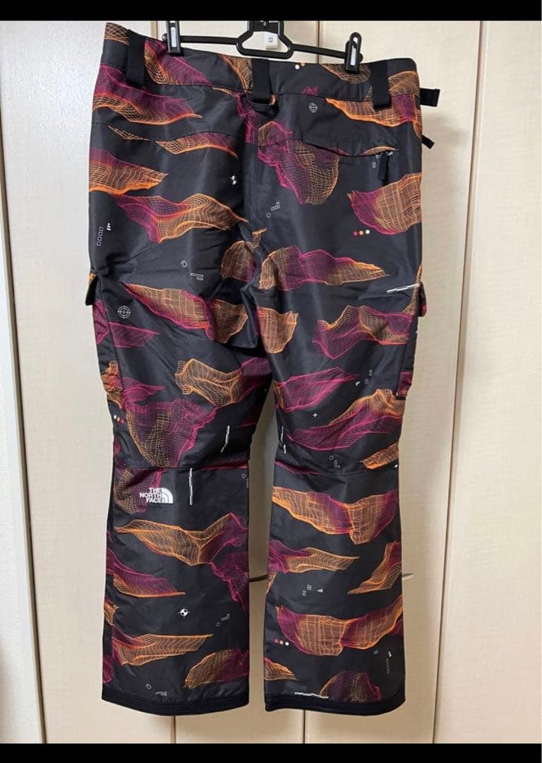 スノーボードウェア　スキーウェア　パンツ　ノースフェイス
