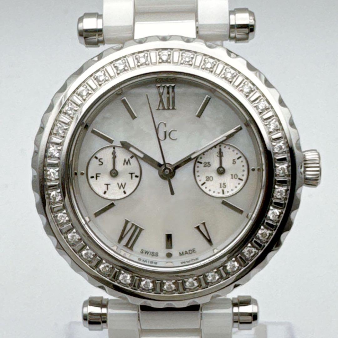 GC 32Pダイヤ セラミック パール文字盤 ダブルカレンダー ホワイト　腕時計