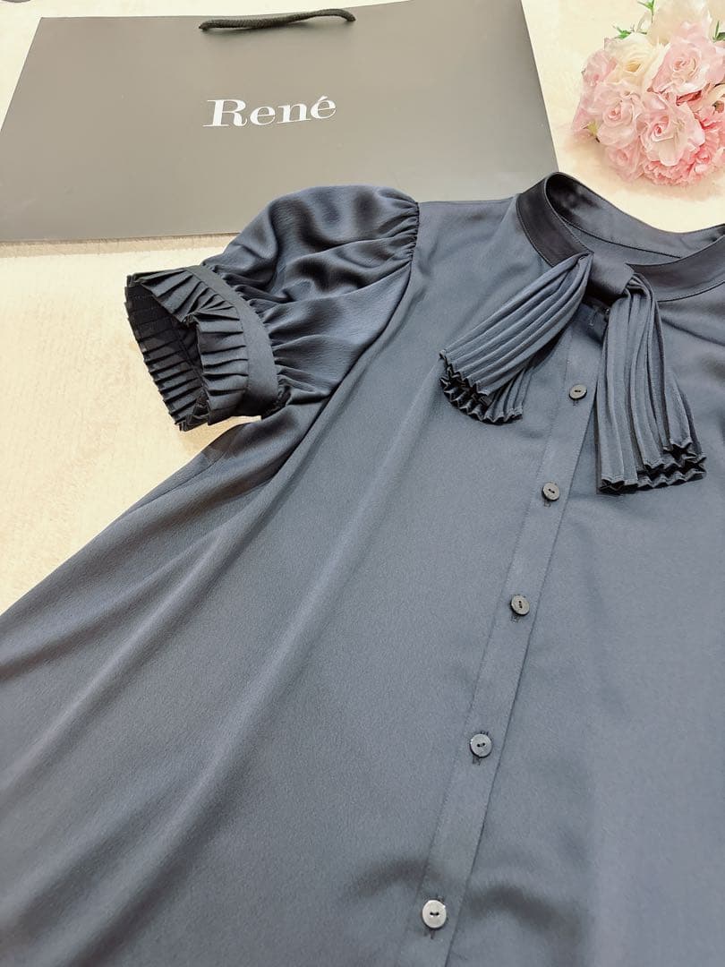 【極美品】Rene ルネ パフスリーブ 半袖ブラウス ネイビー38