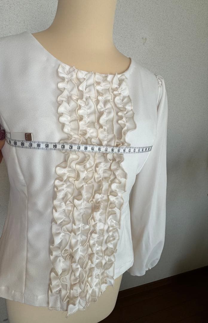 【新品未使用】フラメンコブラウス値下　アイボリーオフホワイト