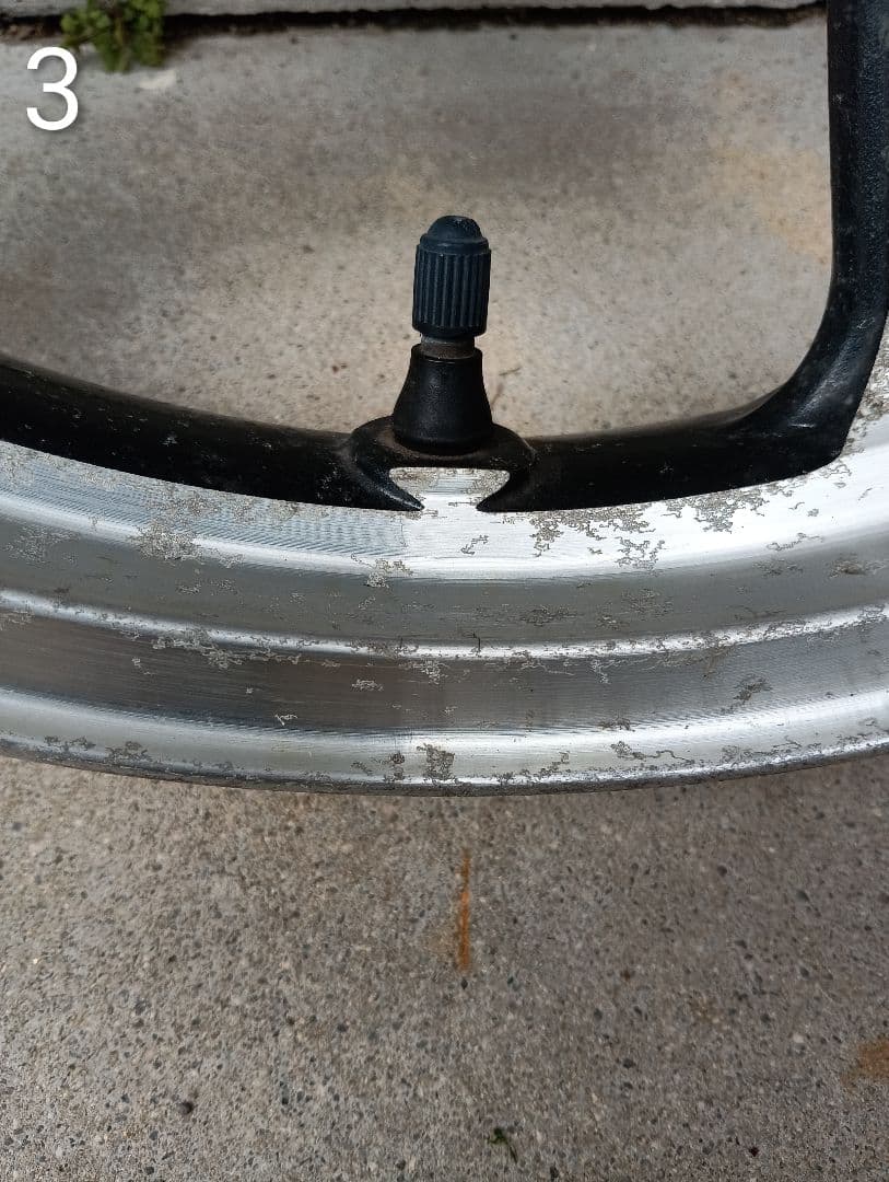 ゼファー400ホイール