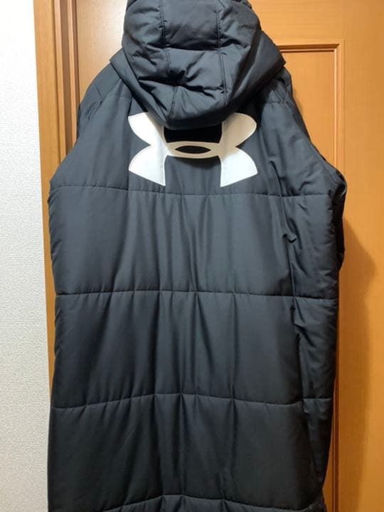 美品 UNDER ARMOR ベンチ コート